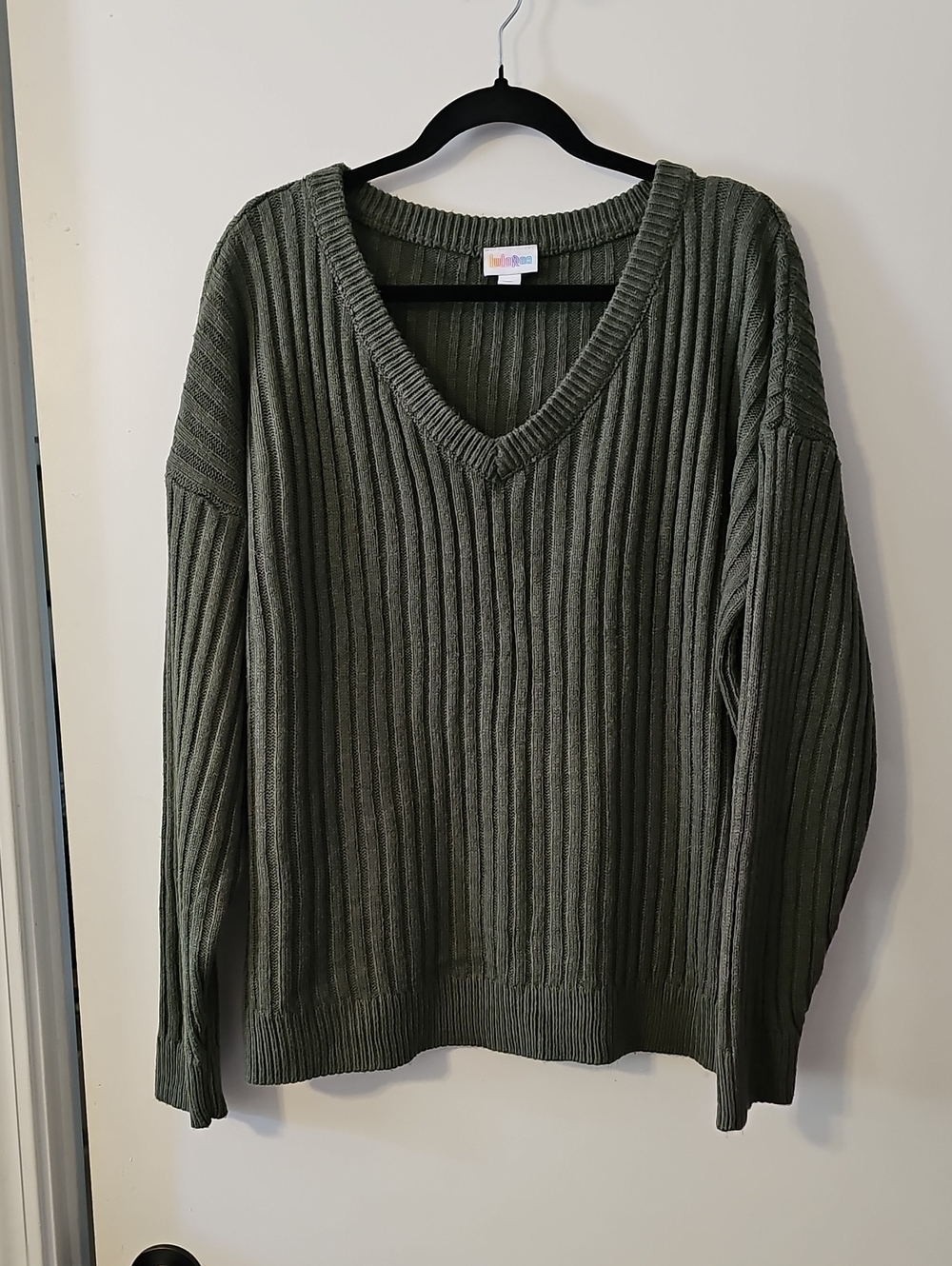 LuLaRoe Torrie V-neck Sweater Olive Green Women's Size Large